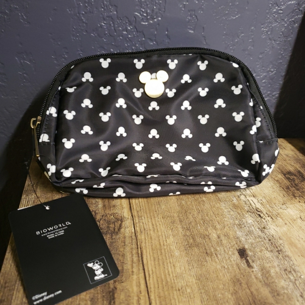 NWT Bioworld Disney Black Fanny Pack Belt Bag Mickey Mouse